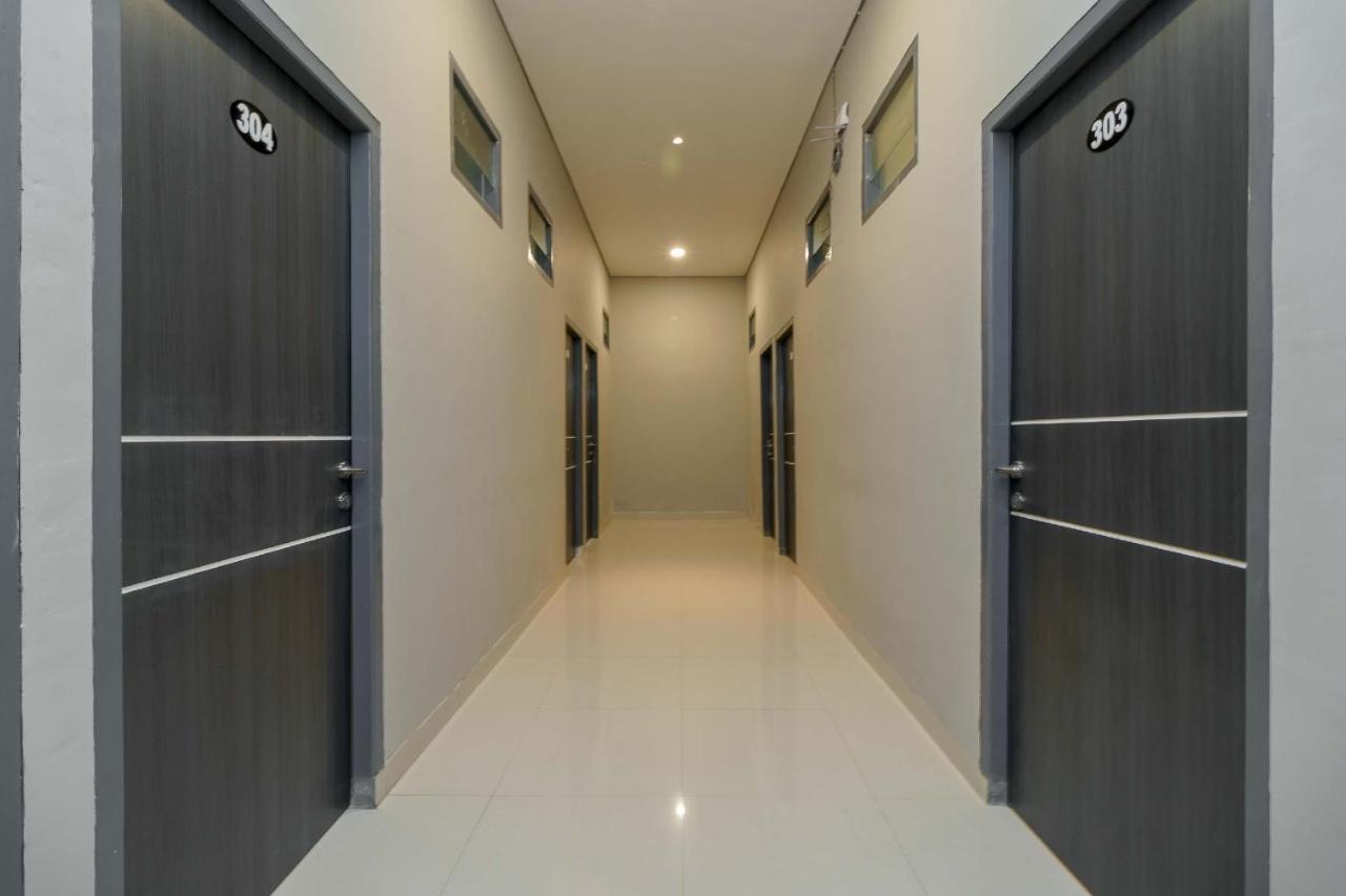 Reddoorz Syariah Near Rsud Siti Fatimah